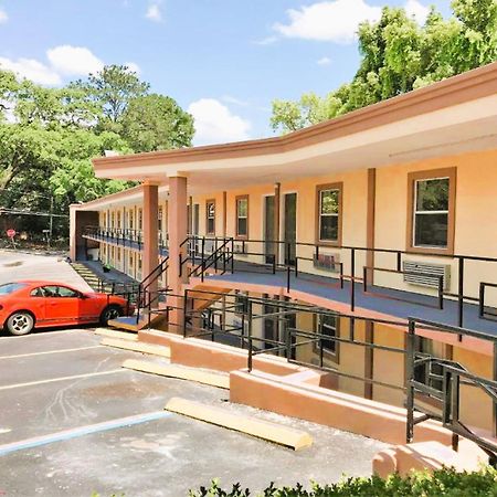 Oyo Hotel Tallahassee Downtown Экстерьер фото