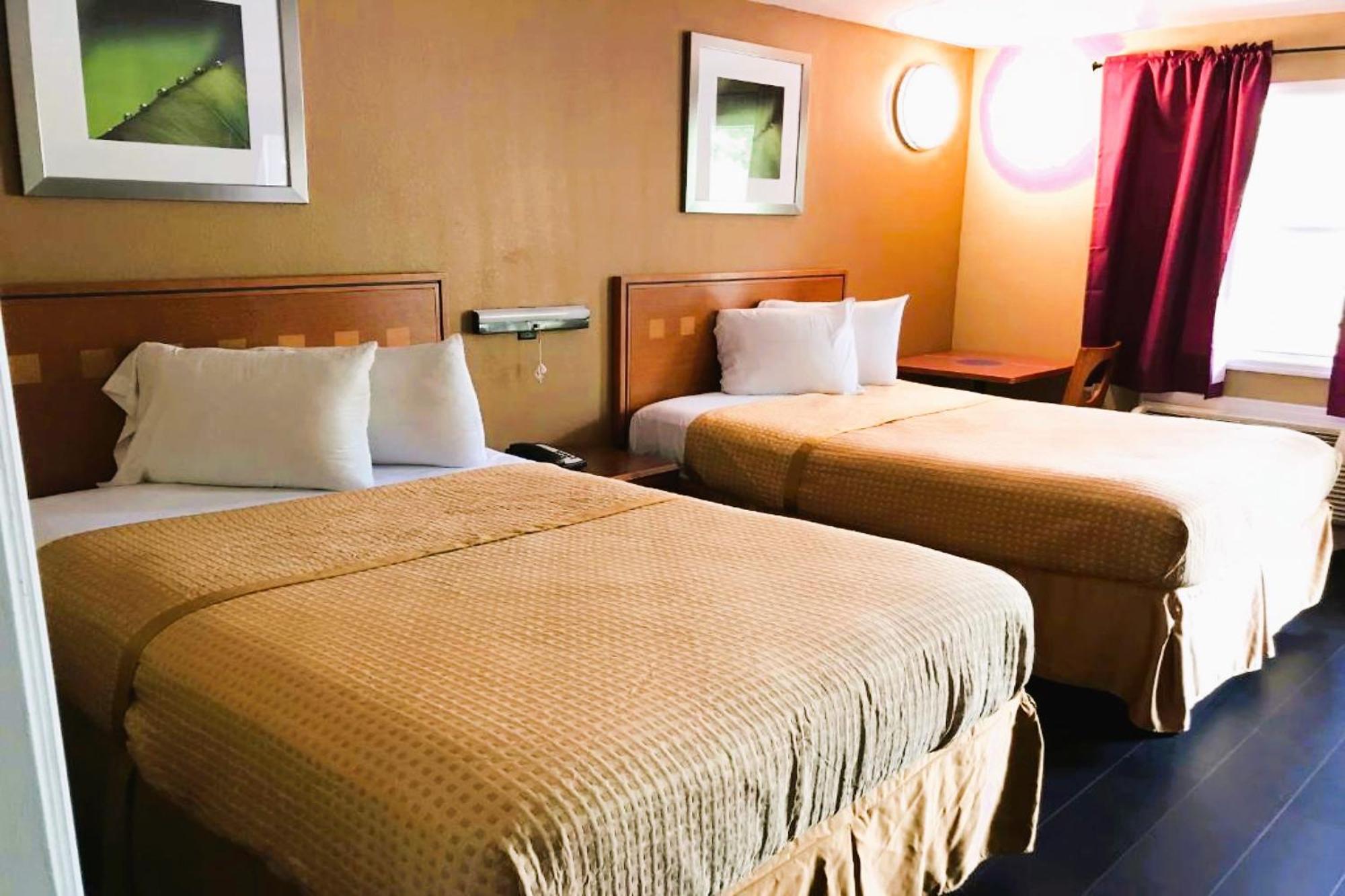 Oyo Hotel Tallahassee Downtown Экстерьер фото