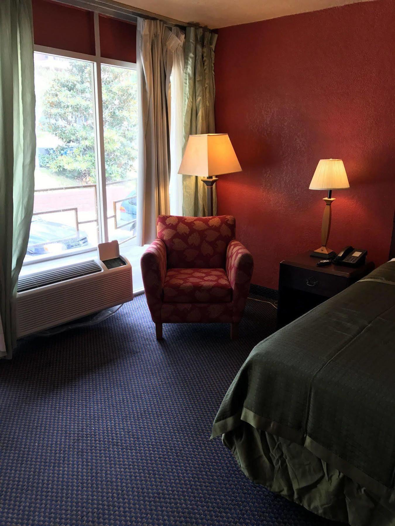 Oyo Hotel Tallahassee Downtown Экстерьер фото
